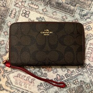 Coach F57468 Signature PVC Cell Phone Wallet